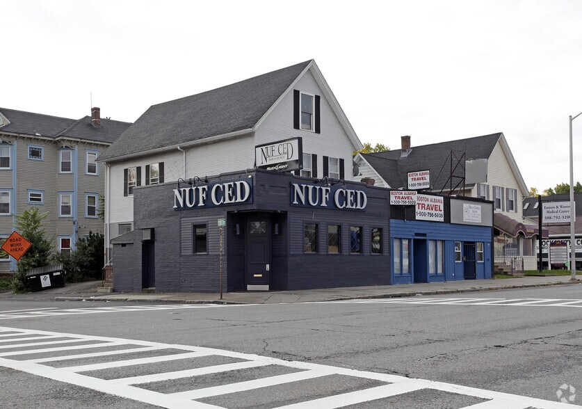 377 Park Ave, Worcester, MA 01610