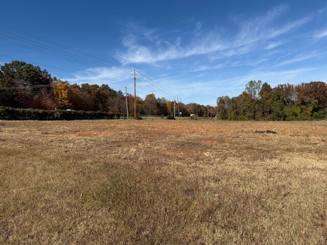 2921 220 Hwy, Madison, NC for lease - Building Photo - Image 2 of 7