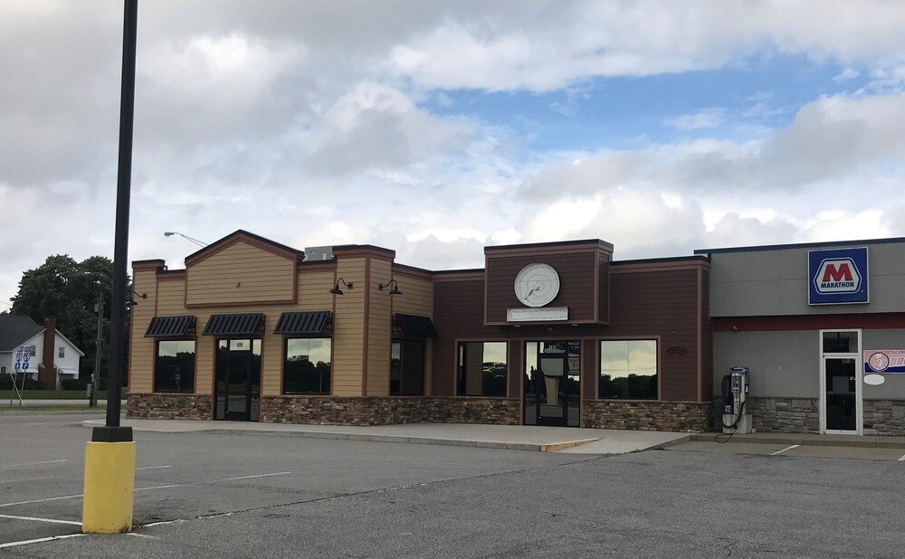 170-180 Smaltz Way, Auburn, IN for sale Building Photo- Image 1 of 1