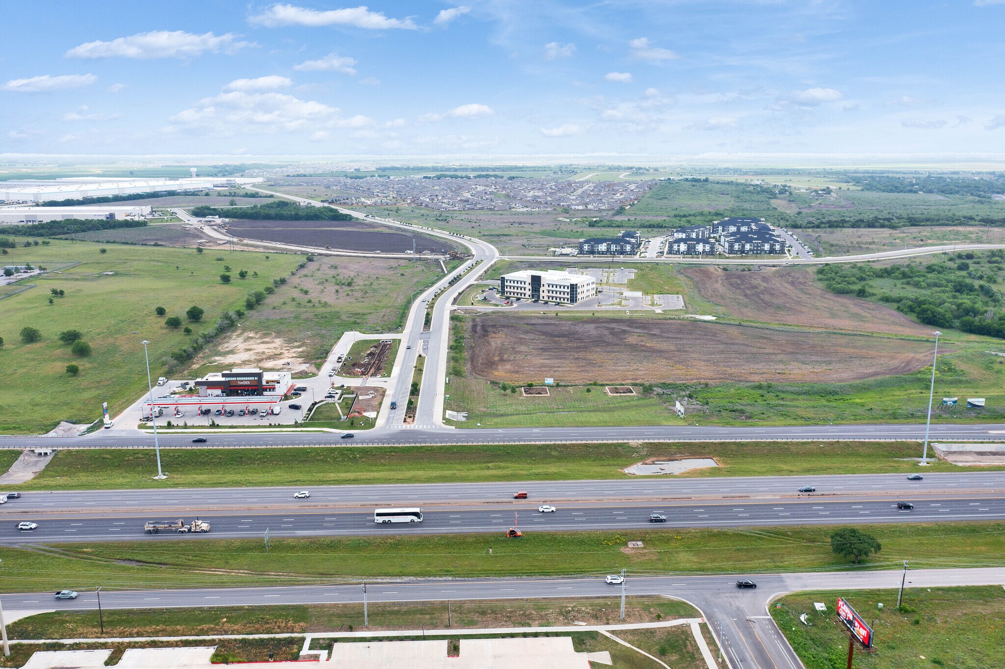 IH 35, San Marcos, TX for sale Building Photo- Image 1 of 7