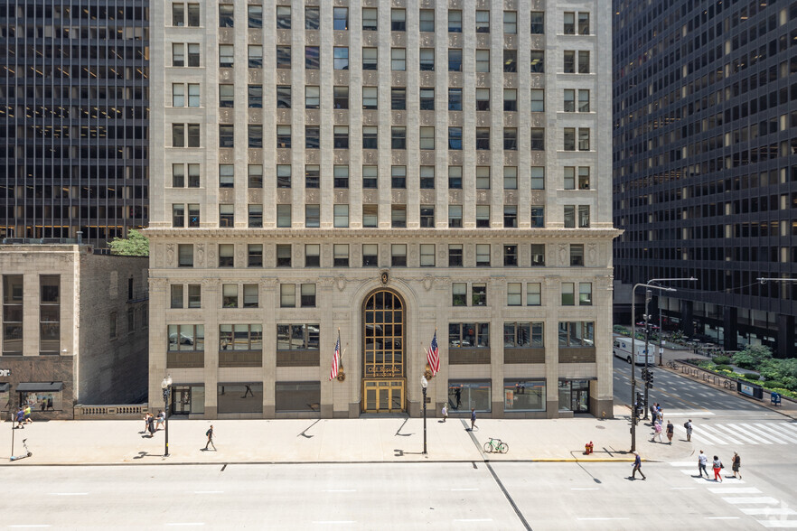 307 N Michigan Ave, Chicago, IL for lease - Building Photo - Image 3 of 17