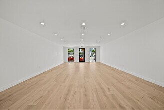 11488 Burbank Blvd, North Hollywood, CA for sale Building Photo- Image 2 of 11
