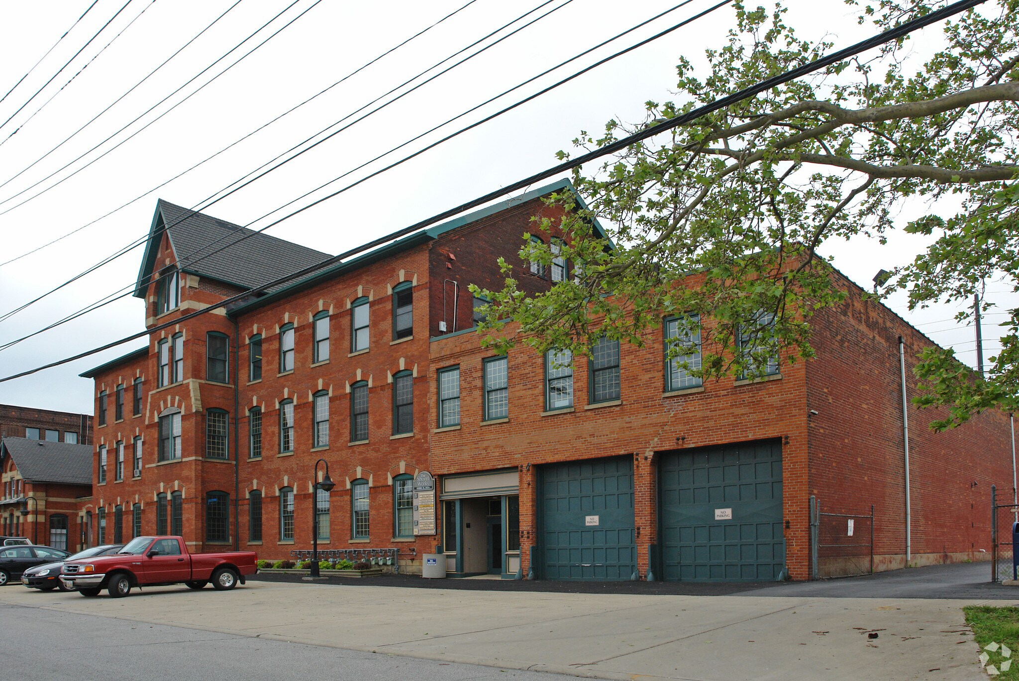 1588 E 40th St, Cleveland, OH for sale Primary Photo- Image 1 of 1