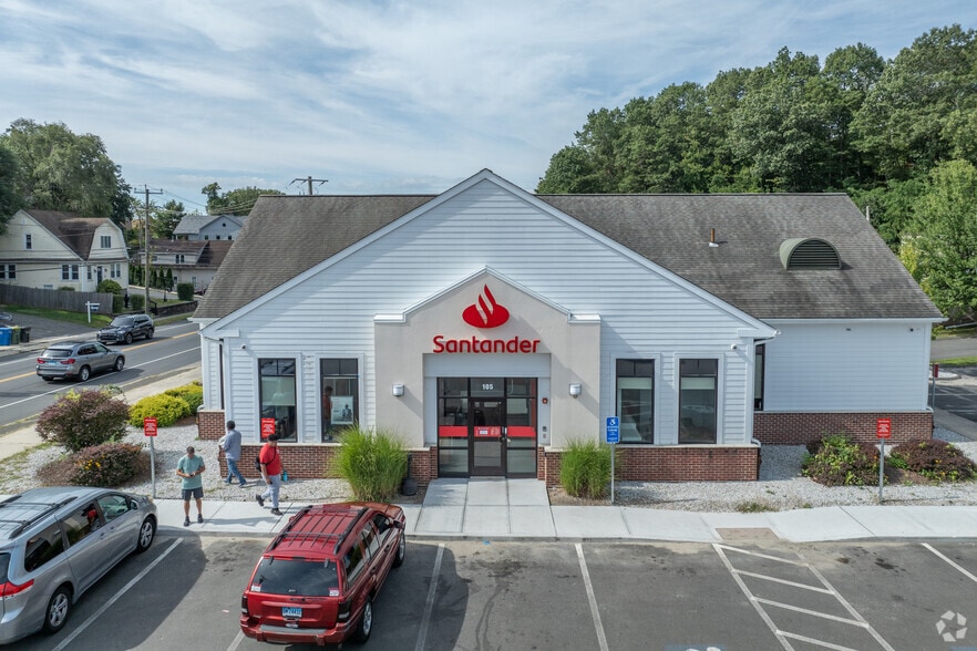 105 Meriden Rd, Waterbury, CT for sale - Building Photo - Image 2 of 5