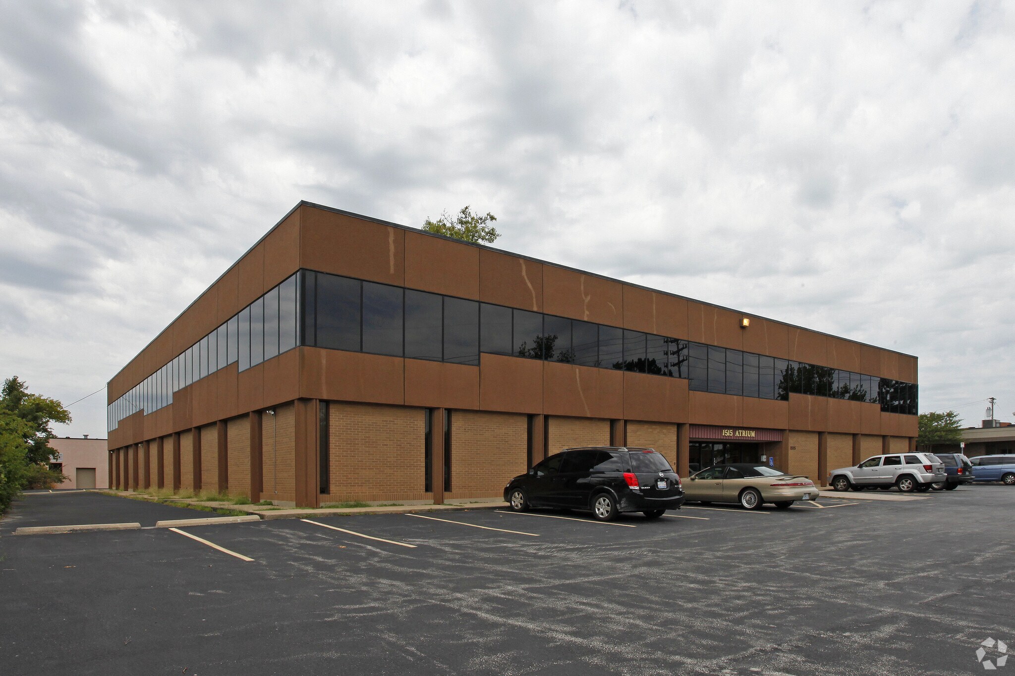 1515 N Warson Rd, Olivette, MO for sale Primary Photo- Image 1 of 1