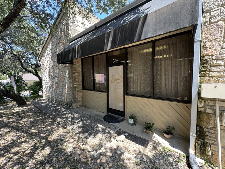 10924 Vance Jackson Rd, San Antonio, TX for lease - Building Photo - Image 1 of 24