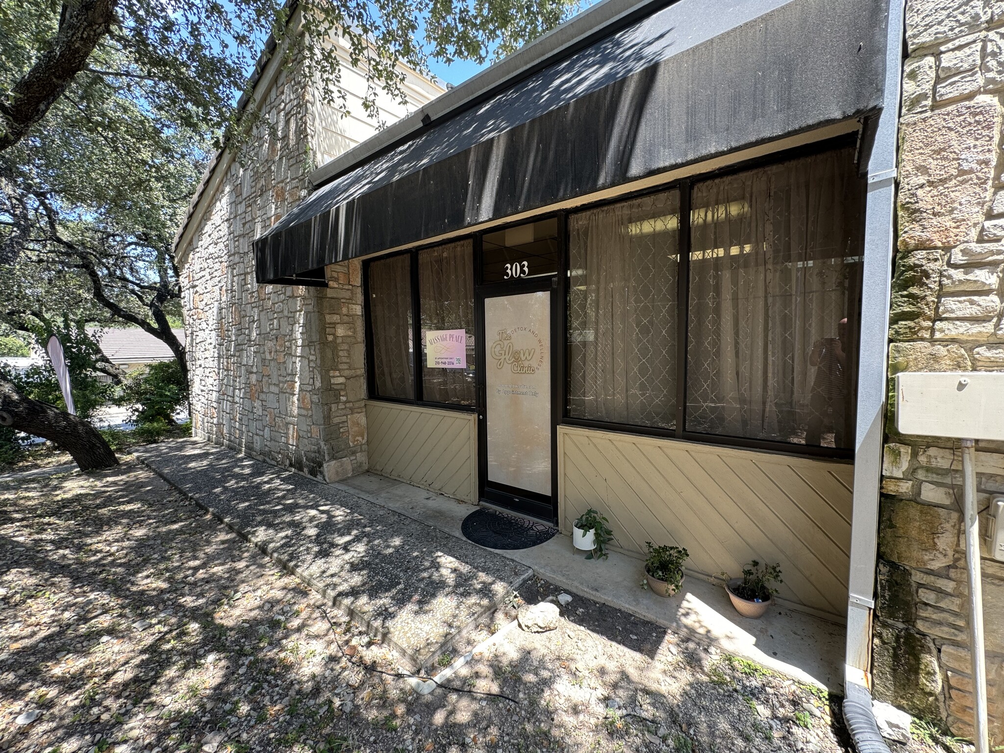 10924 Vance Jackson Rd, San Antonio, TX for lease Building Photo- Image 1 of 25