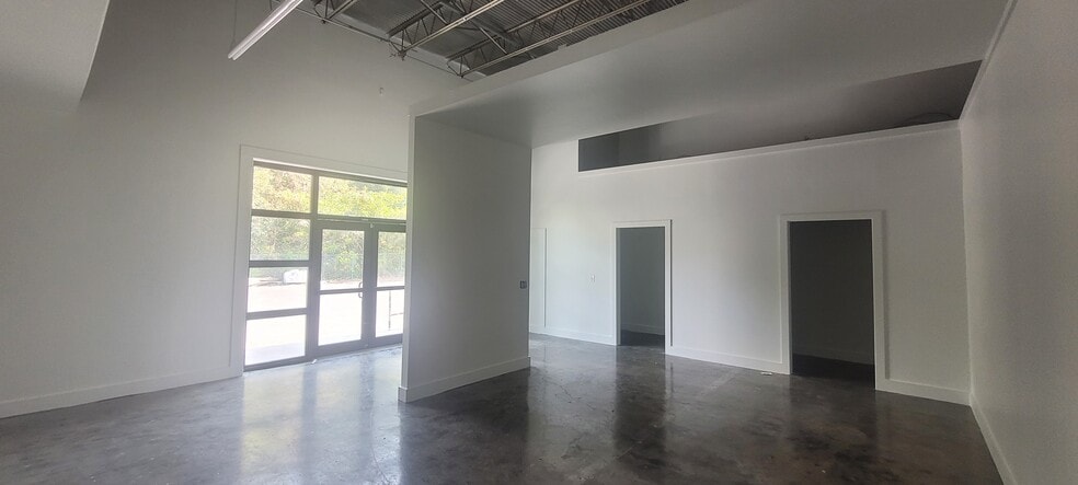 800 Lambert Dr NE, Atlanta, GA for lease - Interior Photo - Image 3 of 13