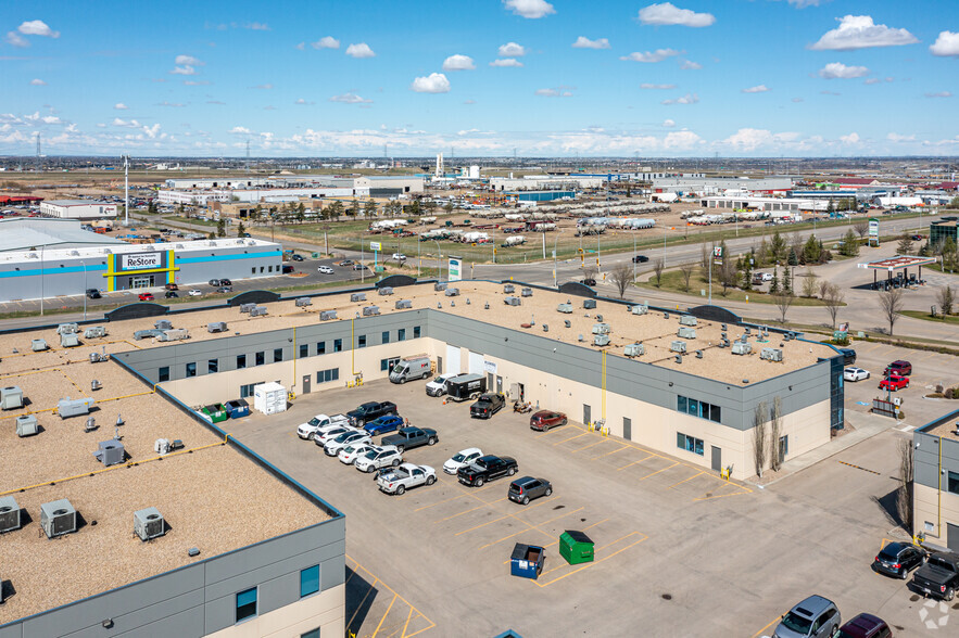 2693 Broadmoor Blvd, Sherwood Park, AB for lease - Building Photo - Image 3 of 4