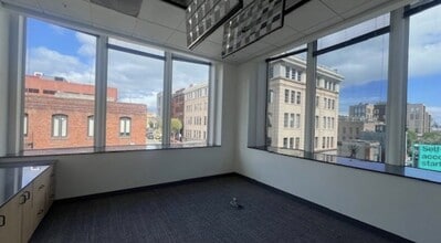 755 Sansome St, San Francisco, CA for lease Interior Photo- Image 2 of 4