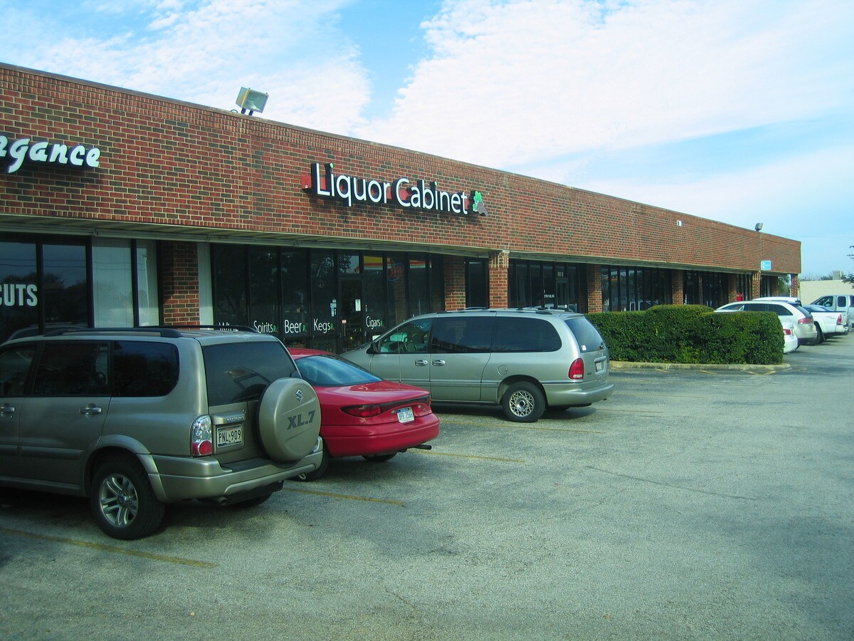 1100 Gattis School Rd, Round Rock, TX 78664