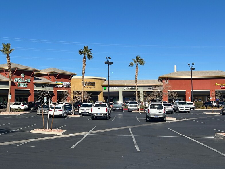 2642-2650 W Horizon Ridge Pky, Henderson, NV for lease - Building Photo - Image 2 of 3