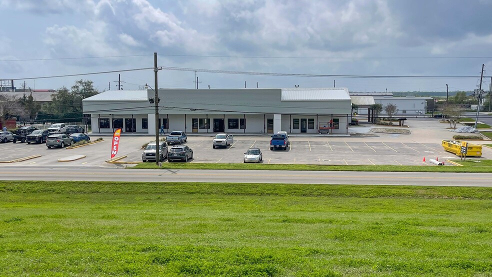 13899 River Rd, Luling, LA for lease - Building Photo - Image 2 of 4