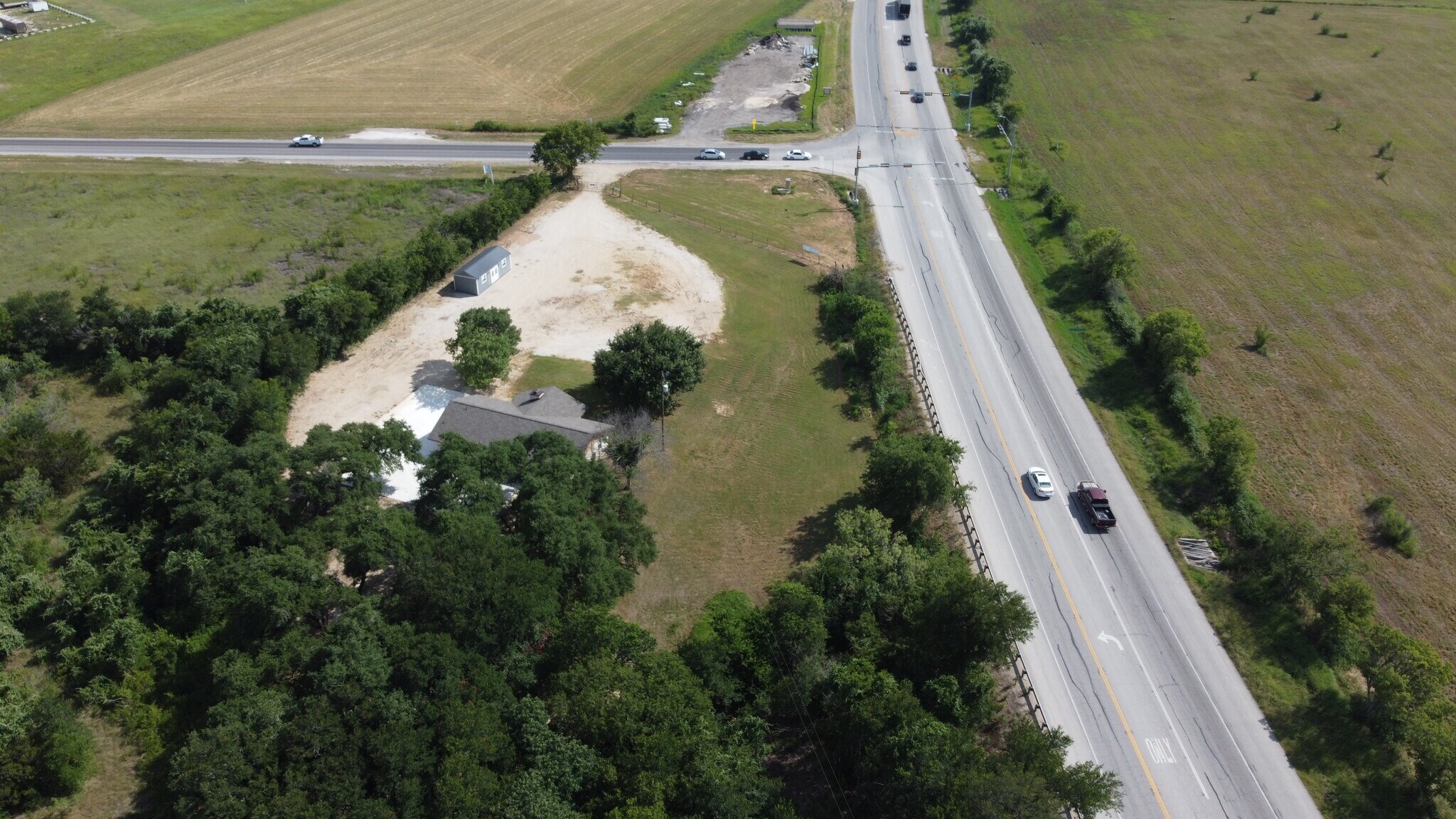 28 Old Lockhart Rd, Kyle, TX 78640 Uhland Office & Yard