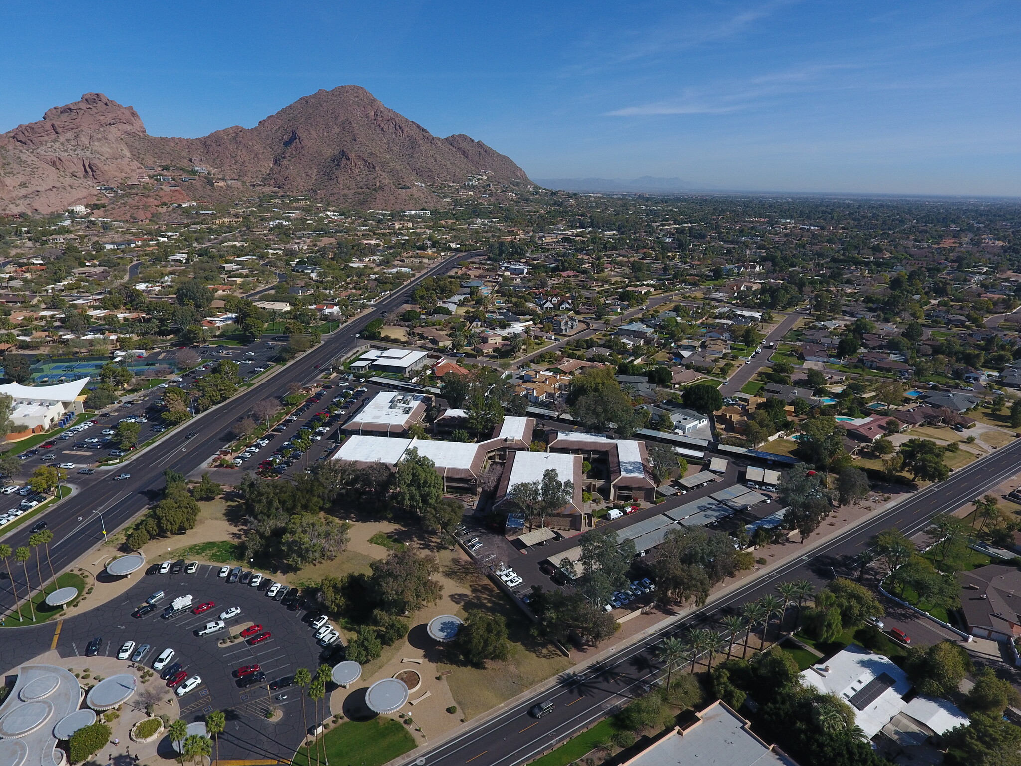 4455 E Camelback Rd, Phoenix, AZ 85018 - The Park on Camelback | LoopNet