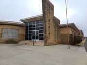 120 S Echo St, Holdenville OK - Pub