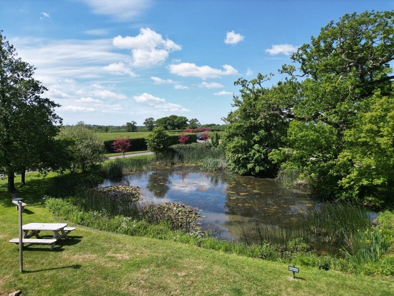 Unit 17 Danworth Farm, Cuckfield Rd, Hurstpierpoint for lease - Building Photo - Image 2 of 7