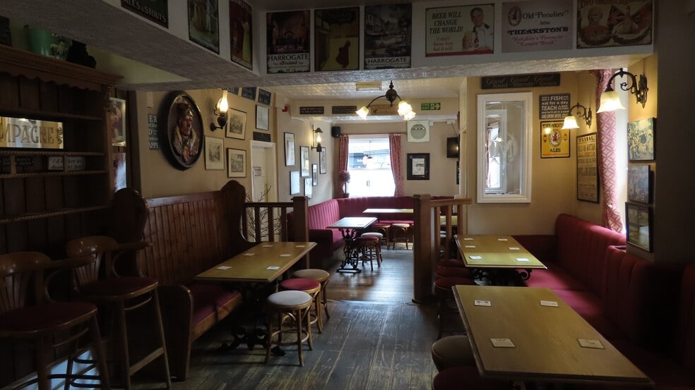 14 Montpellier Parade, Harrogate for lease - Interior Photo - Image 3 of 6