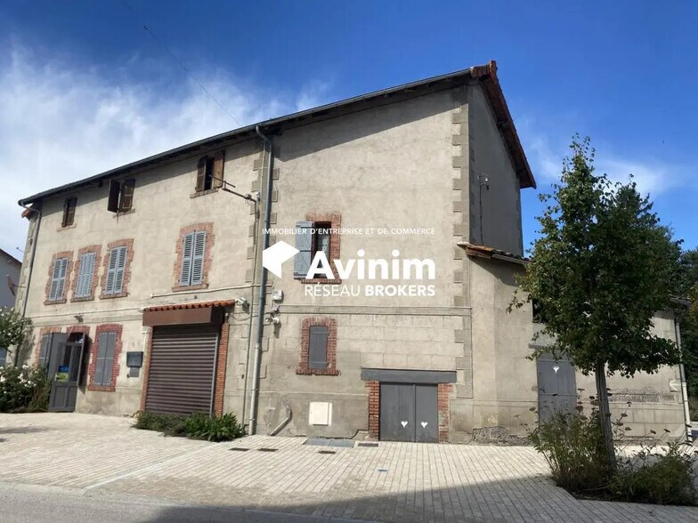 Retail in Orléat for sale - Building Photo - Image 3 of 7