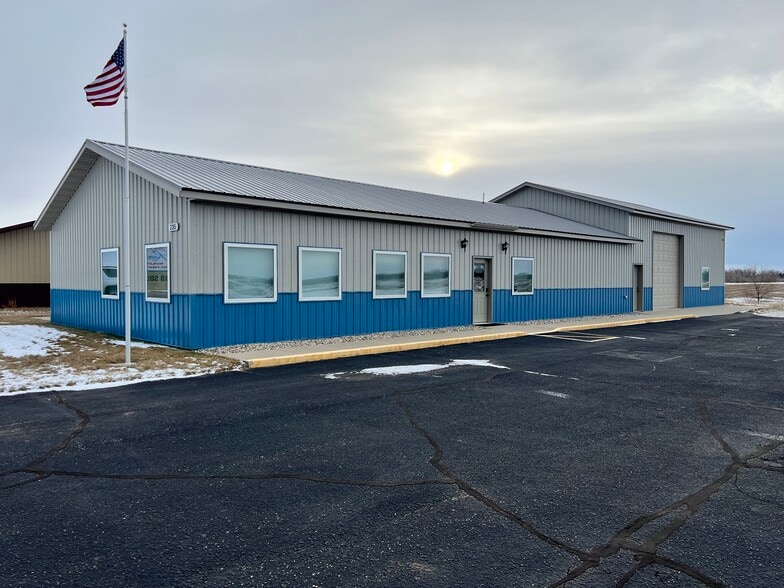 235 W Main St, Ottertail, MN 56571