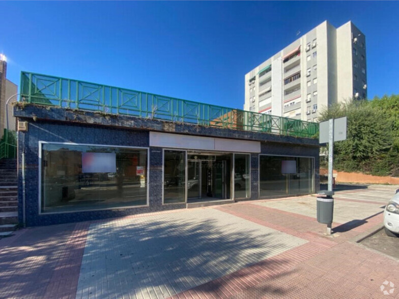 Retail in Fuenlabrada, Madrid for sale - Primary Photo - Image 1 of 20