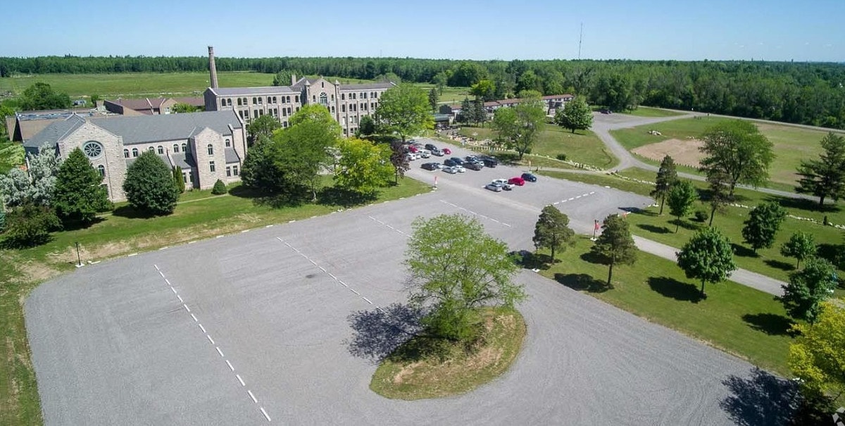 1120 2 County Rd E, Elizabethtown-Kitley, ON for sale Primary Photo- Image 1 of 1