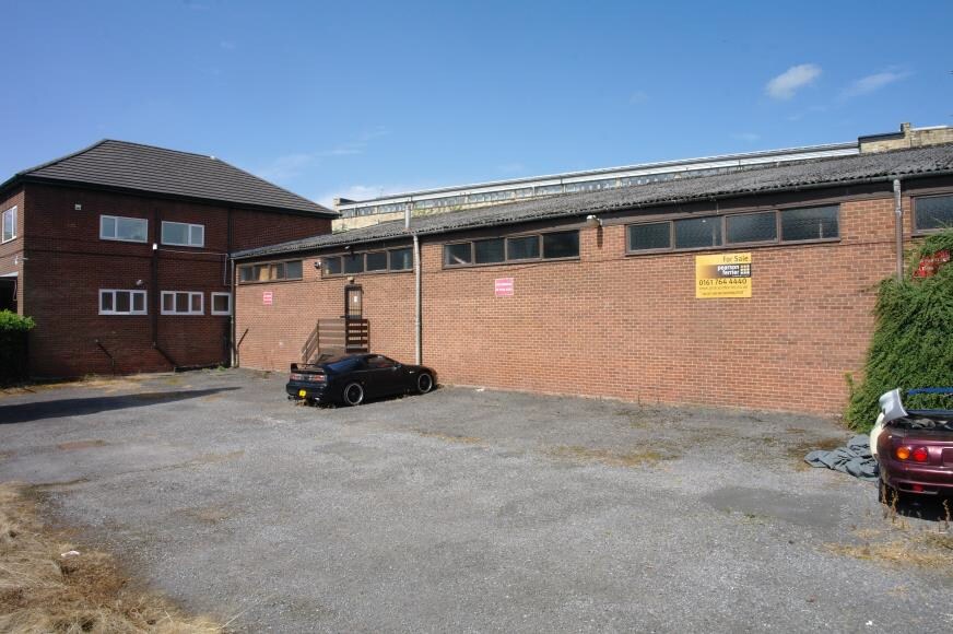 Woodhill St, Bury, BL8 1AT