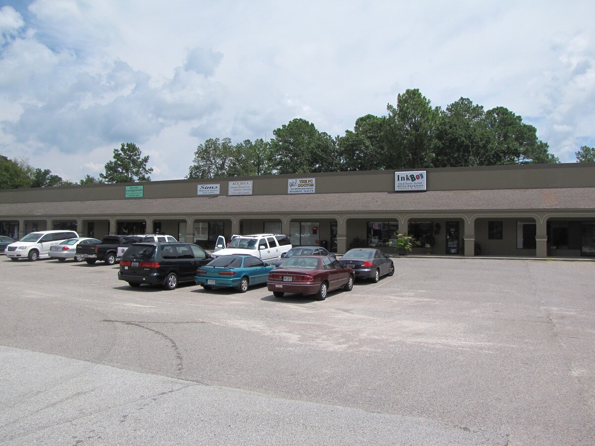 138 Davis Rd, Augusta, GA 30907