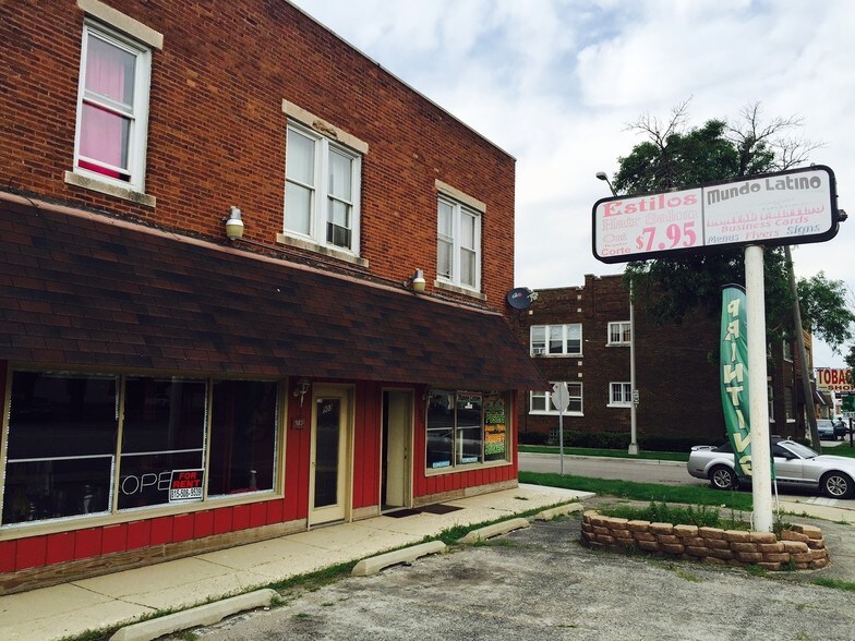 901 W Jefferson St, Joliet, IL 60435