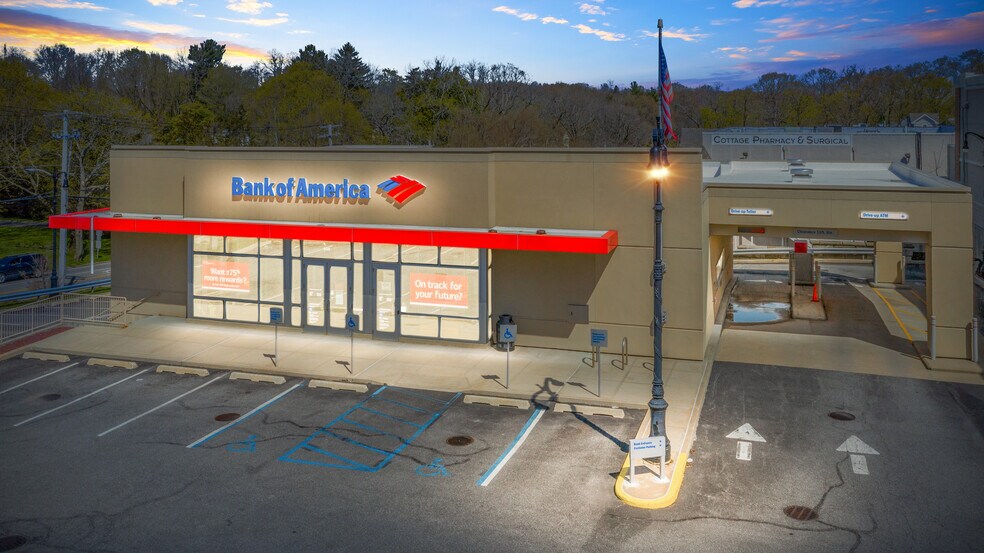 8225 Jericho Tpke, Woodbury, NY 11797