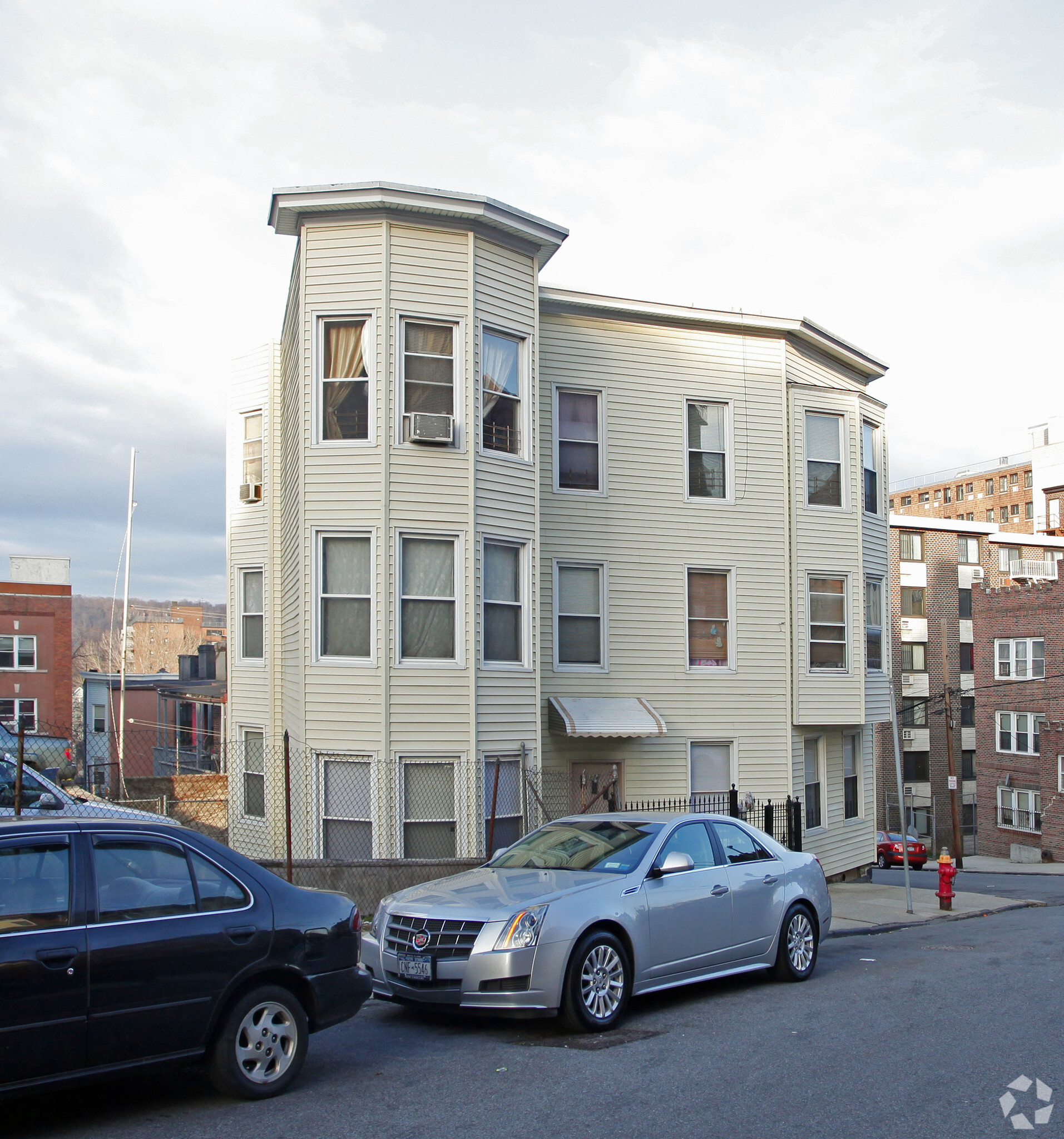 119 Highland Ave, Yonkers, NY for sale Primary Photo- Image 1 of 1