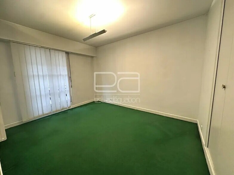 Office in Nancy for lease - Interior Photo - Image 3 of 5