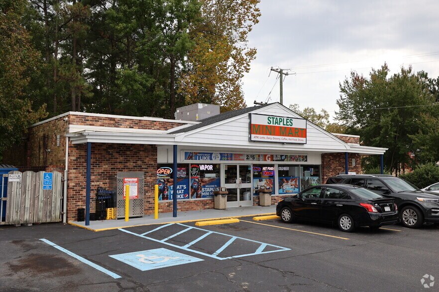 10201 Staples Mill Rd, Glen Allen, VA 23060