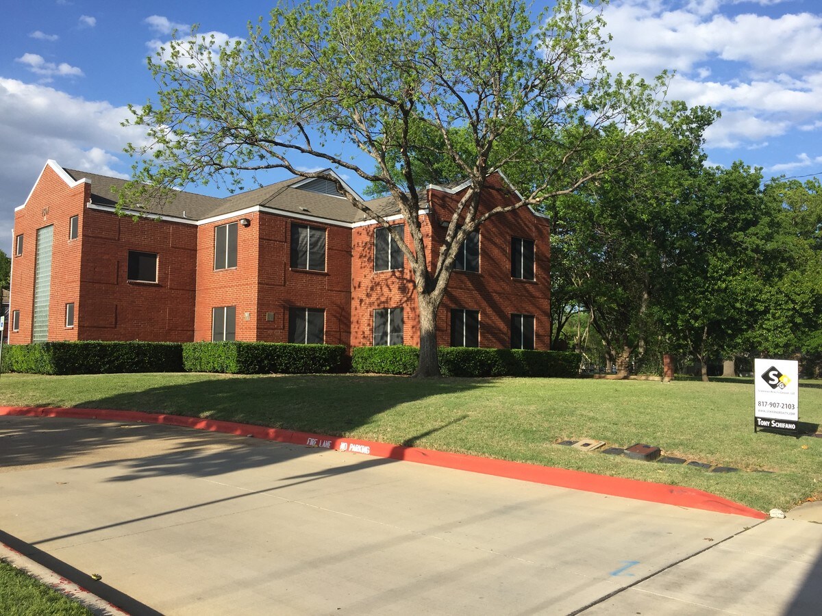 1307 W Abram St, Arlington, TX 76013 Old Town Office Plaza