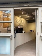 Retail in Barcelona, Barcelona for lease Interior Photo- Image 2 of 9