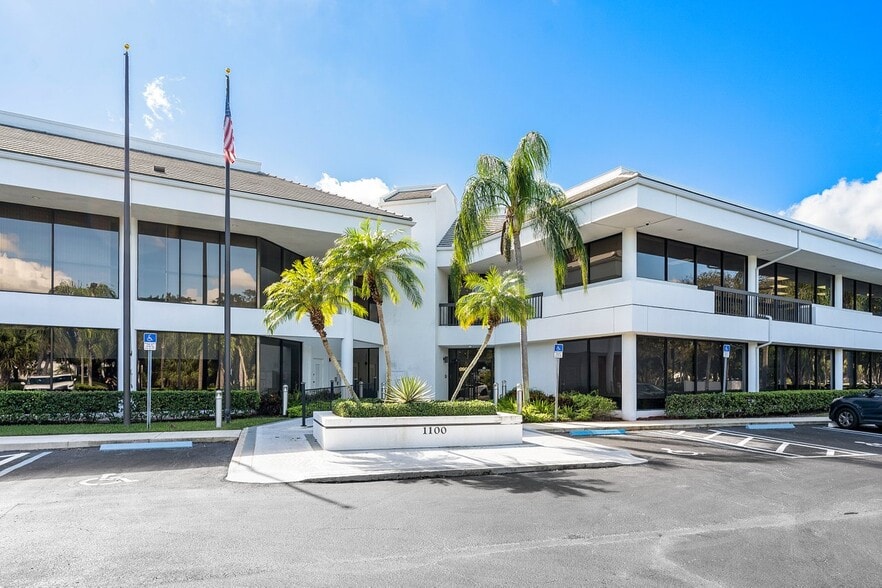 1100 Northpoint Pky, West Palm Beach, FL for lease - Building Photo - Image 2 of 15