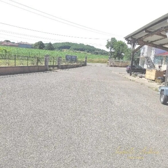 Flex in La Côte-Saint-André for sale - Building Photo - Image 3 of 5