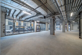 1725 Village Ln, Far Rockaway, NY for lease Interior Photo- Image 2 of 4