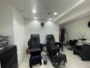 London Rd, London for lease Interior Photo- Image 2 of 8