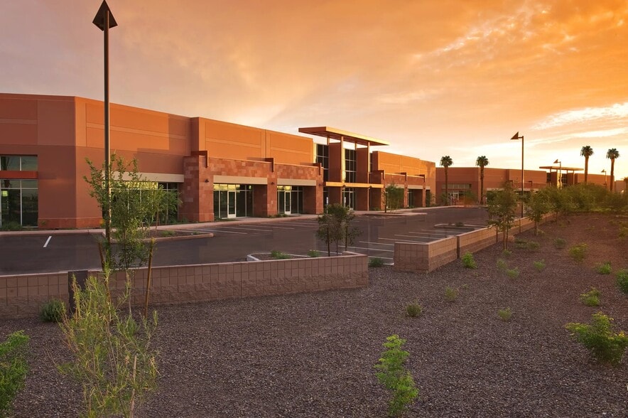 2301 E Yeager Dr, Chandler, AZ for lease - Building Photo - Image 2 of 12