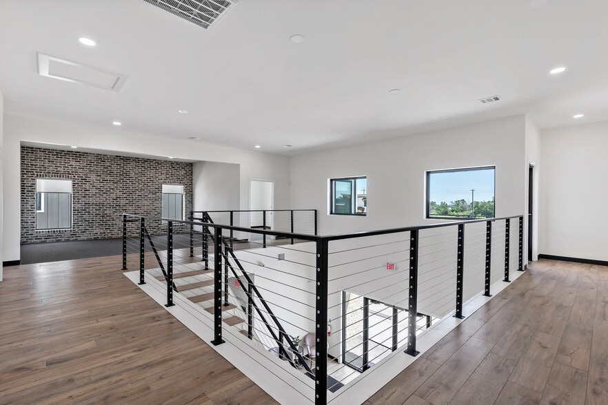 3028 Barron Rd, College Station, TX for lease - Interior Photo - Image 3 of 6