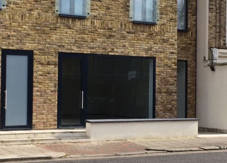 1H Queens Rd, Teddington for sale Primary Photo- Image 1 of 1