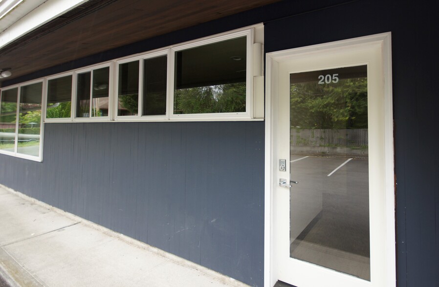 1800 SW 152nd Ave, Burien, WA for lease - Building Photo - Image 2 of 10