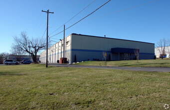 1050 Bethlehem Pike, Montgomeryville, PA for lease Building Photo- Image 2 of 8