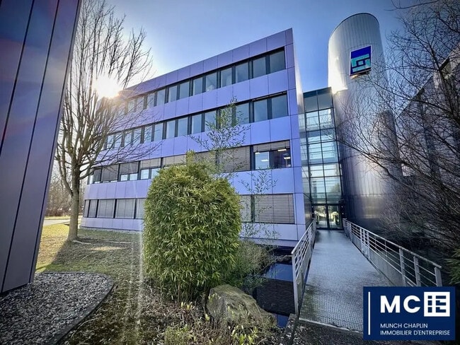 Location Bureaux 192 m² à 1 272 m²