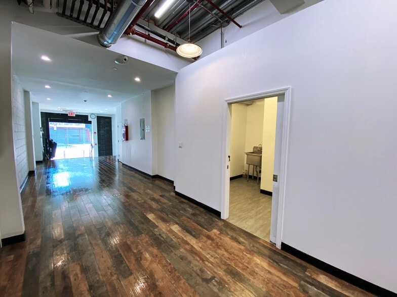 2147 Second Ave, New York, NY for lease - Interior Photo - Image 3 of 32