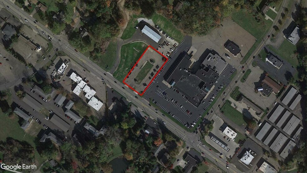 5239 Fulton Dr, Canton, OH 44718 Land Lease 1.01/Acres