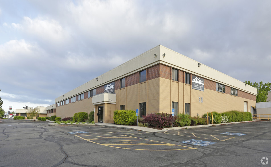 85 Eastbay Blvd, Provo, UT for lease - Building Photo - Image 3 of 16