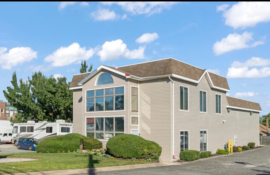 410 S Main St, Pleasantville, NJ for sale - Building Photo - Image 2 of 36