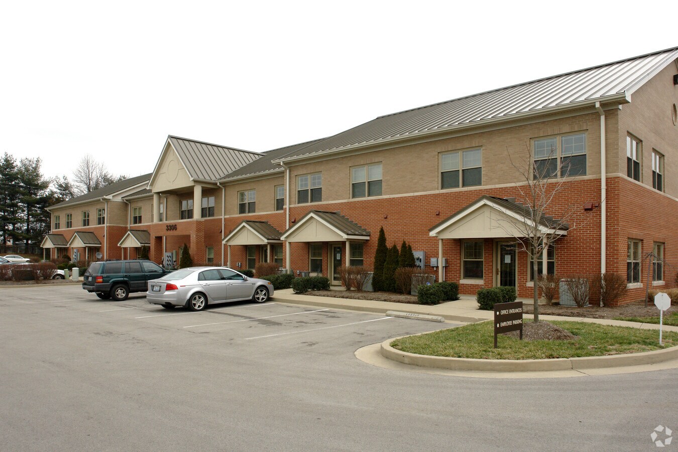 3320 Clays Mill Rd, Lexington, KY 40503